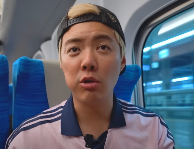 가수 겸 방송인 강남. 유튜브 채널 '동네친구 강나미' 캡처.