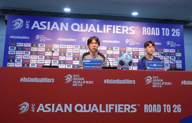 대한민국 축구 국가대표팀 홍명보 감독 쿠웨이트와의 2026 북중미 월드컵 아시아 3차 예선 최종전을 하루 앞둔 9일 서울월드컵경기장에서 기자회견을 하고 있다. 사진=연합뉴스