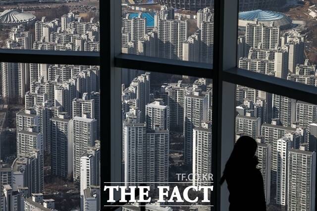 9일 서울부동산정보광장에 따르면 이날 기준 5월 서울 아파트 매매 거래량은 5482건으로 집계됐다. /뉴시스