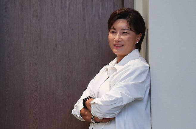 최근 복합스포츠센터 '세리 박 위드 용인'을 개관한 박세리는 골프 등 스포츠 인재를 발굴해 양성하는 일에 본격적으로 나섰다. 'IMF 영웅'으로 절망에 빠진 국민을 위로했던 박세리는 "내 인생이 다시 워터 해저드에 빠져도 0.00001%의 가능성에 도전할 것"이라고 말했다. /박성원 기자