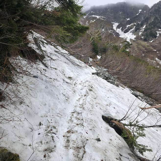 3fb8c32fffd711ab6fb8d38a4183746f6447022f85b4452486b96e896e8aa3141689f18558994c1bf34d38992872