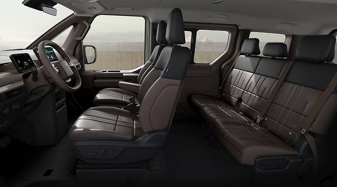 기아 PV5 패신저 실내