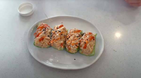 김윤지가 만든 참치 오이 샐러드/사진=유튜브 채널 ‘ns윤지’ 캡처