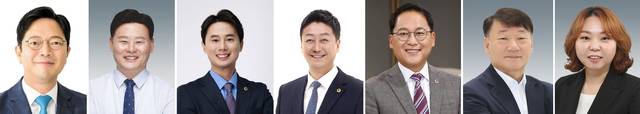 김승원 더불어민주당 경기도당위원장(수원갑·왼쪽부터), 경기도의회 최종현 민주당 대표의원(수원7), 황대호 문화체육관광위원장(수원3), 김진경 의장(시흥3), 안광률 교육기획위원장(시흥1), 남종섭 의원(용인3), 전자영 민주당 수석대변인(용인4). 의원실·경기도의회 제공