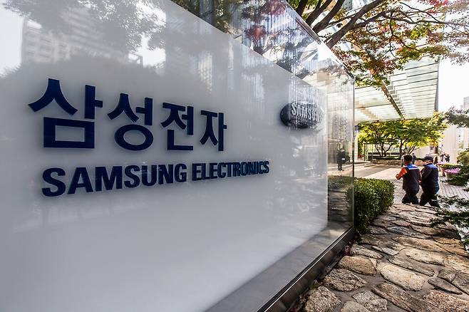 9일 삼성전자 주가가 두 달여 만에 6만원선을 회복했다. 사진은 서울 서초구 삼성전자 서초사옥 ⓒ시사저널 최준필