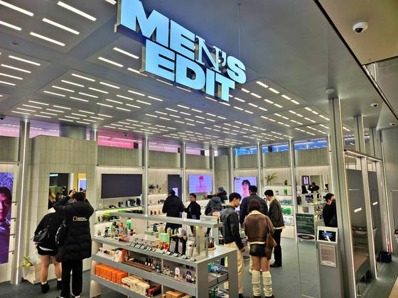 올리브영N 성수점의 멘즈에딧 존 모습. 사진 CJ올리브영