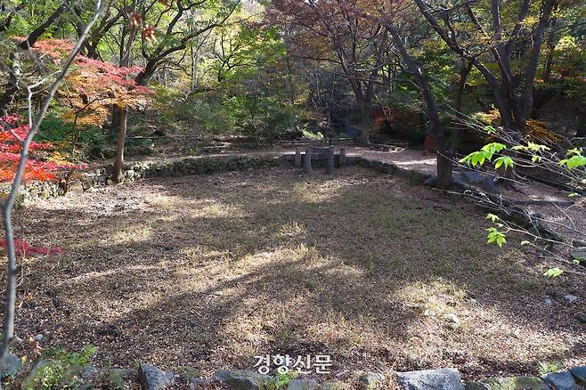 백사실 계곡의 가을. (2024년 11월 5일 촬영)