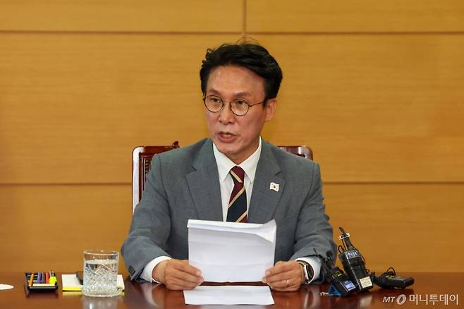 (서울=뉴스1) 임세영 기자 = 김민석 국무총리 후보자가 10일 오전 서울 종로구 통의동 금융감독연수원에 마련된 청문회 준비단 사무실에서 출입기자들과 간담회를 갖고 있다. (공동취재) 2025.6.10/뉴스1 Copyright (C) 뉴스1. All rights reserved. 무단 전재 및 재배포, AI학습 이용 금지. /사진=(서울=뉴스1) 임세영 기자