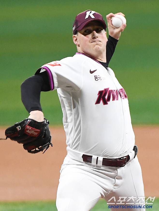 20일 서울 고척스카이돔에서 열린 삼성-키움전. 선발투수 로젠버그가 투구하고 있다. 고척=정재근 기자 cjg@sportschosun.com/2025.5.20/