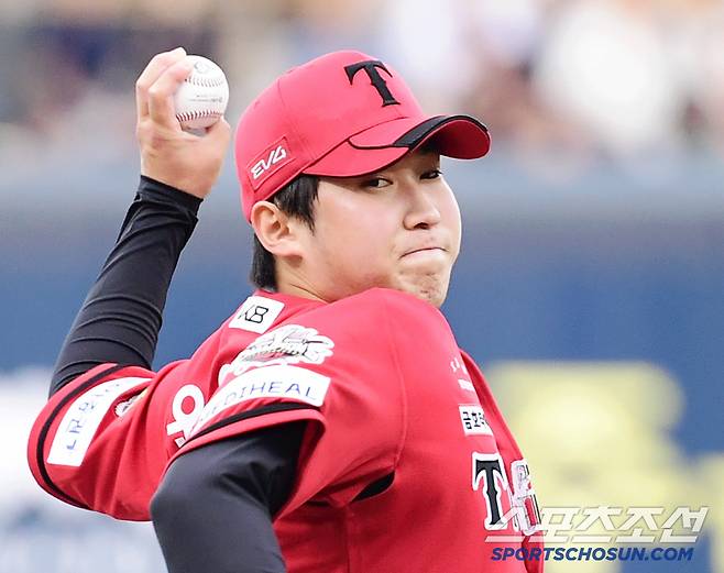 12일 광주 기아챔피언스필드에서 열린 KBO리그 KIA와 삼성의 경기. 선발 투구하고 있는 KIA 윤영철. 광주=송정헌 기자songs@sportschosun.com/2025.06.12/