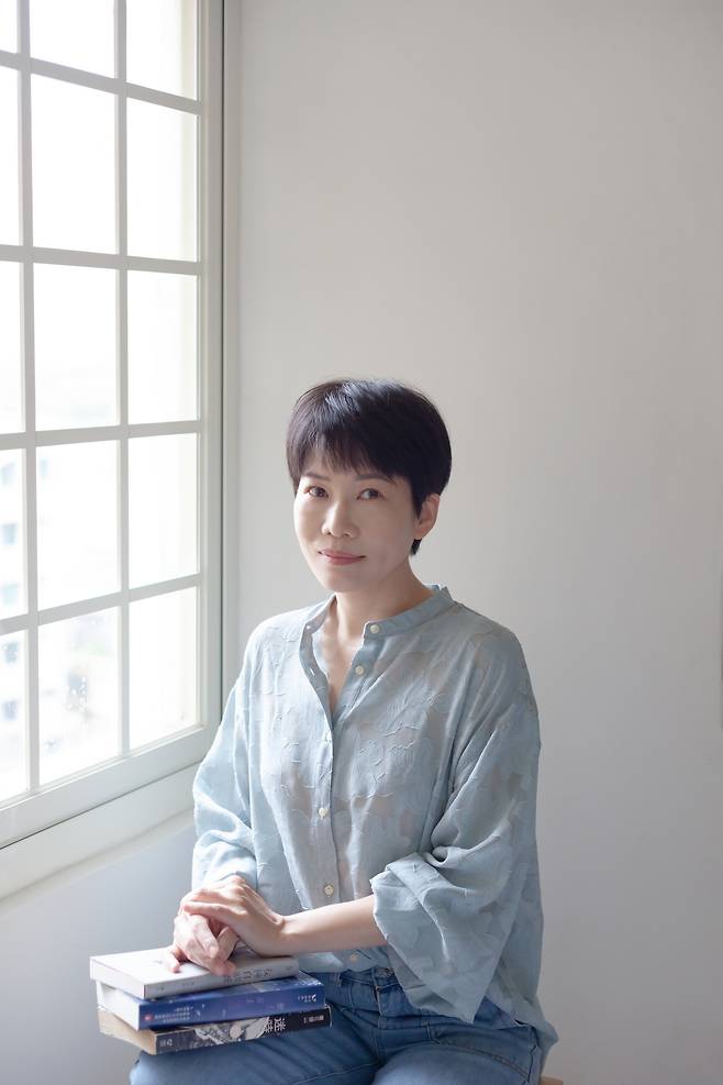 ‘최고 페미니즘 작가’ 류즈위...‘여신 뷔페’ 등 여덟 편의 단편 발표...현대 사회 속 여성들의 처지를 직시