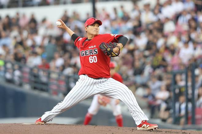 KIA 김도현은 11일 광주 삼성과 홈경기에서 선발등판해 5.2이닝 2실점으로 활약했다. 그는 5선발로 시즌을 시작했지만, 국내 에이스처럼 빼어난 지표를 자랑하며 선발진에 힘을 보태고 있다. 사진제공|KIA 타이거즈