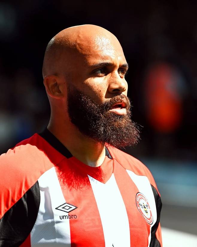 브렌트포드의 브라이언 음뵈모