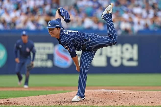 15일 오후 5시 대구 삼성라이온즈파크에서 열린 '2025 신한 SOL 뱅크 KBO리그' 삼성 라이온즈와 KT 위즈 경기에 이승민이 투구 중이다. <삼성 라이온즈 제공>