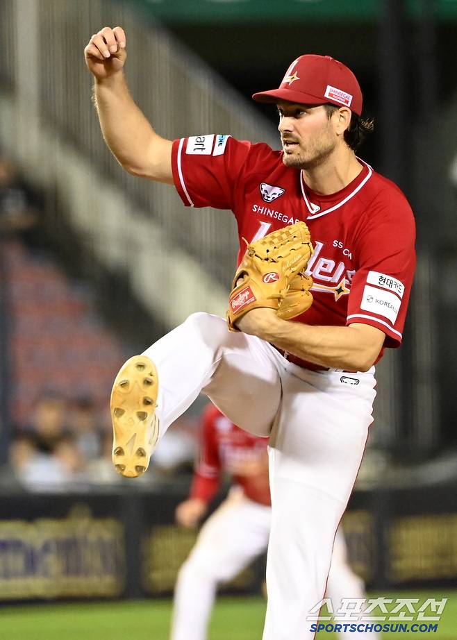 21일 잠실야구장에서 열린 SSG와 두산의 경기, SSG 앤더슨이 역투하고 있다. 잠실=허상욱 기자wook@sportschosun.com/2025.05.21/