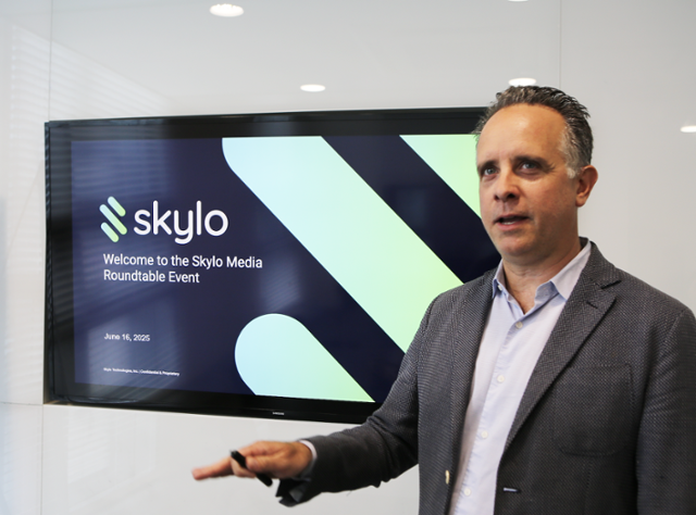 스카일로의 피트 살라디노 글로벌 마케팅 헤드가 16일 서울에서 열린 기자간담회에 참석해 스카일로의 향후 전략을 밝히고 있다. 스카일로 제공