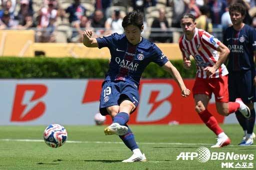 이강인은 페널티킥을 성공시켰다. 사진(美 패서디나)=ⓒAFPBBNews = News1