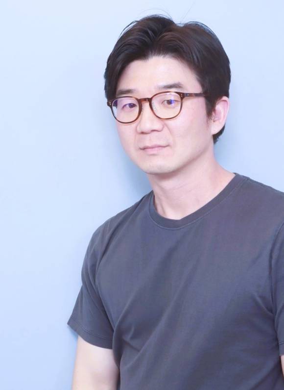 오는 18일부터 닷새 동안 서울 강남구 코엑스에서 열리는 2025 서울국제도서전에는 소설가 김기태 등 다채로운 분야의 창작자들이 함께한다. 서울국제도서전 제공