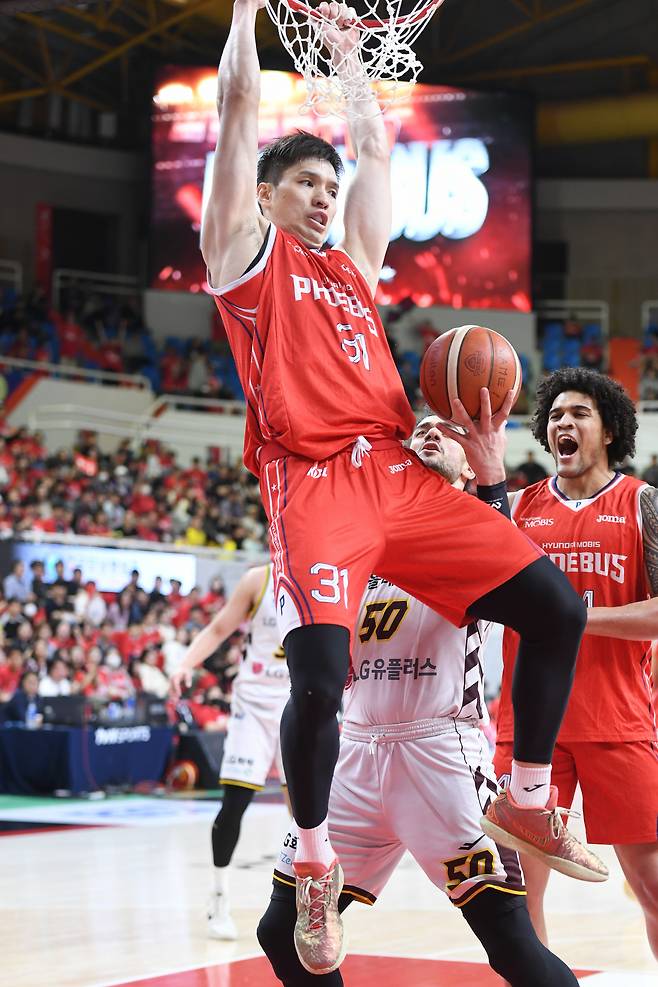 장재석. 사진제공=KBL