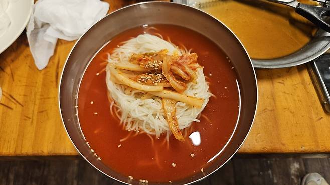 20250616_195649.jpg 저녁 아들 야구팀원들 회식 돼지갈비