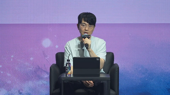 '로스트아크 모바일' 이준성 기획실장은 AI 기능을 활용한 다양한 콘텐츠를 연구 중이라고 밝혔다.(출처='로스트아크 모바일' 유튜브).