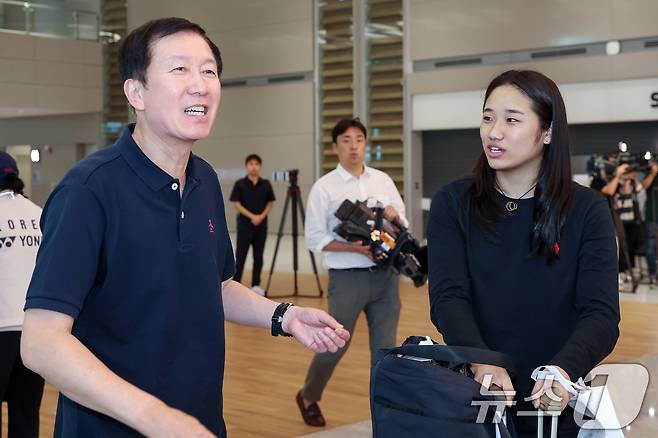 한국 배드민턴의 자랑 박주봉 감독과 안세영. 2025.6.9/뉴스1 ⓒ News1 민경석 기자