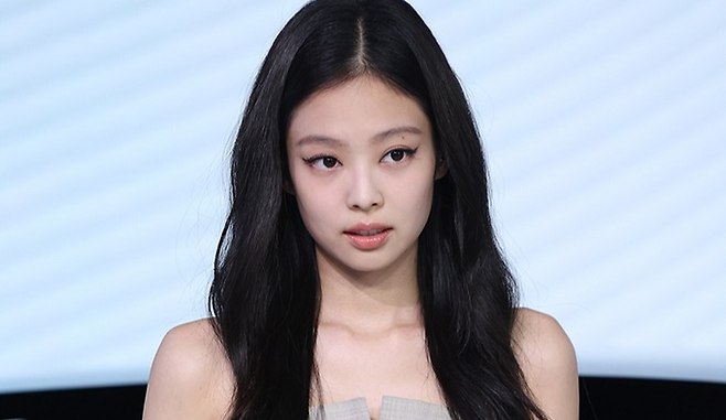 그룹 ‘블랙핑크’ 멤버 제니가 친부를 사칭한 A씨를 상대로 낸 출판물 배포 금지 소송에서 승소했다. 세계일보 자료사진