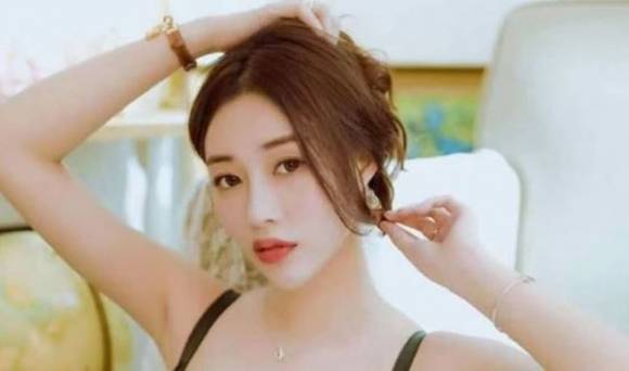 대만의 인기 모델이 프로포폴 투여 후 뇌사 상태에 빠져 19일 만에 사망했다. SNS 캡처