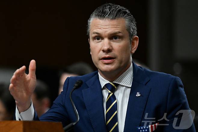 18일(현지시간) 피트 헤그세스 미국 국방장관이 미 의회 상원 군사위원회에서 열린 2026회계연도 국방부 예산안 청문회에서 발언하고 있다. 2025.06.18 ⓒ 로이터=뉴스1 ⓒ News1 김지완 기자