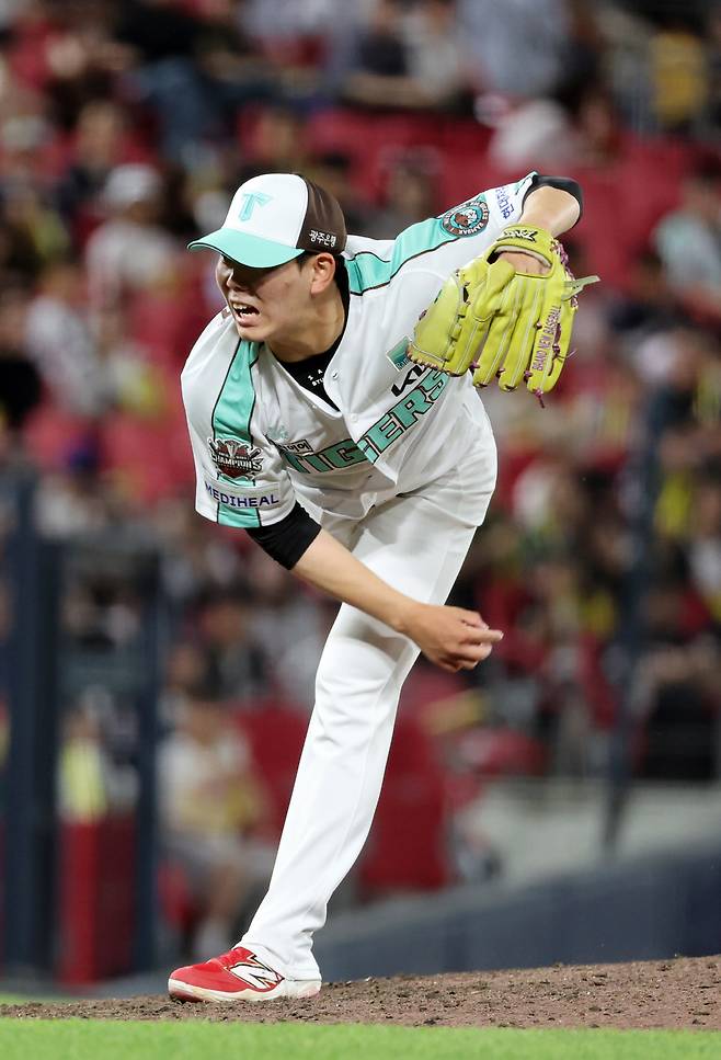 KIA 타이거즈 중고 신인 성영탁이 14⅔이닝 연속 무실점으로 구단 신기록을 작성했다. 연합뉴스