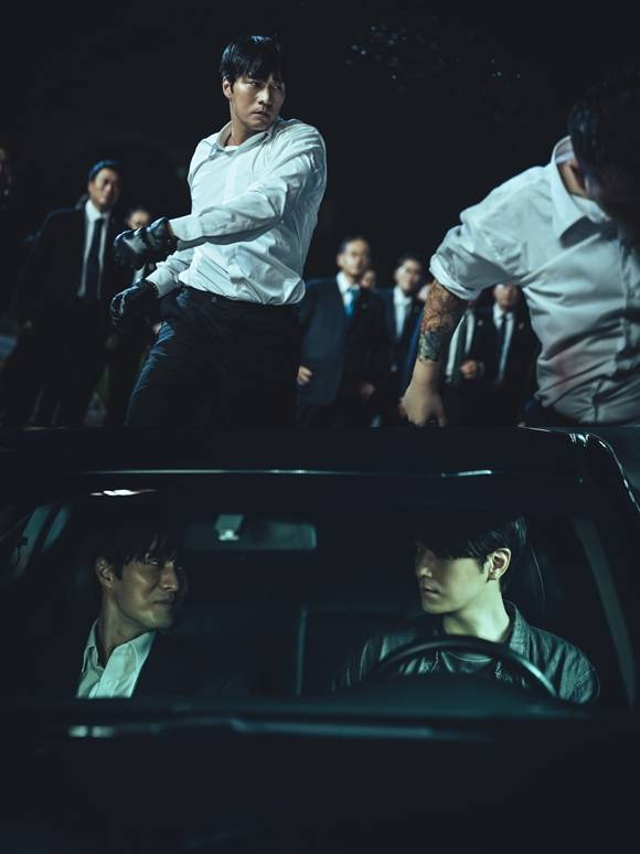 배우 소지섭이 OTT 작품은 처음인지라 아직까지 '광장'의 성적이나 반응이 체감되지는 않는다고 밝혔다. 다만 원작팬들의 아쉬움은 알고 있다고 전했다. /넷플릭스