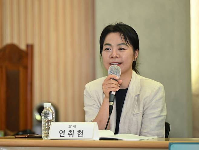 연취현 변호사. 신석현 포토그래퍼