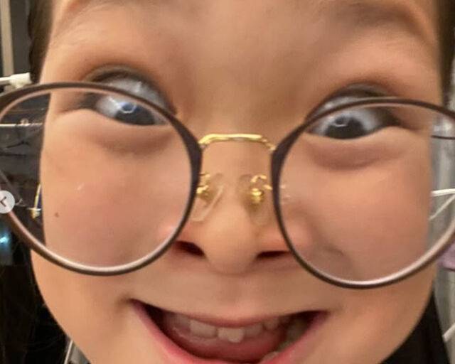 추사랑이 추성훈의 표정을 따라해 눈길을 끌고 있다. / 추성훈 소셜미디어