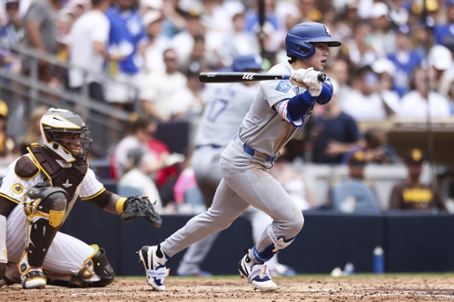 LA 다저스 김혜성이 12일 샌디에이고전에서 5회초 타격을 하고 있다. AP연합뉴스