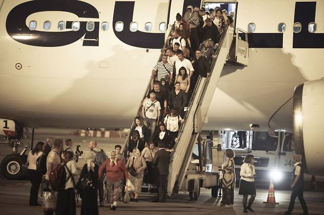 불가리아 또한 18일 민항기를 이용해 148명을 대피시켰다. 이 중 89명이 불가리아 국적자였고 59명은 슬로베니아, 미국, 벨기에 등 타국 국적자였다. AP·연합뉴스