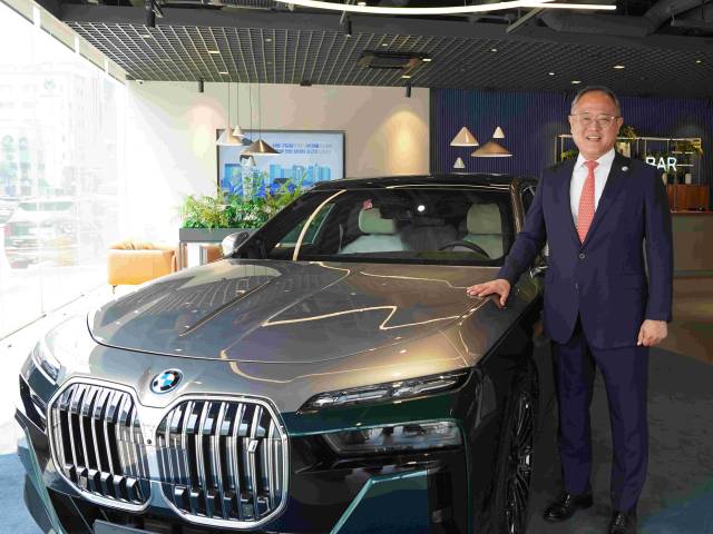 국내 수입차 업계 최초로 개인 누적 판매 4000대를 돌파한 구승회 코오롱모터스 상무. 사진제공=코오롱모빌리티그룹