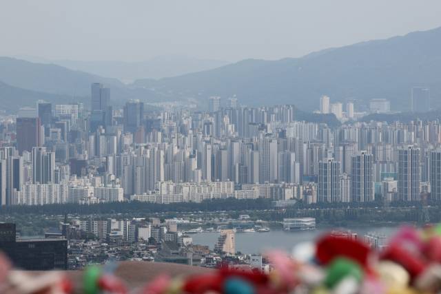서울 시내 아파트 전경. 연합뉴스