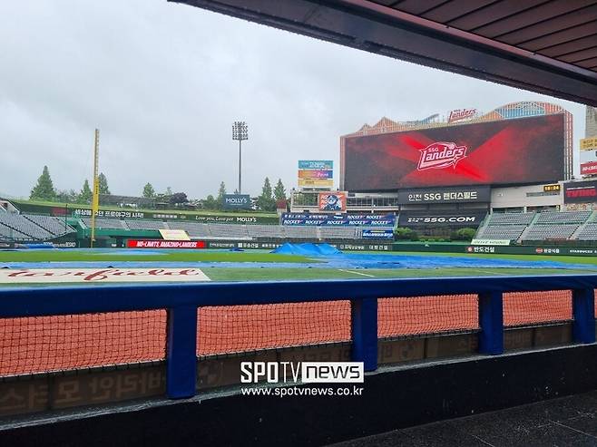 ▲ 20일 인천 KIA-SSG전은 우천으로 일찌감치 취소됐다 ⓒ김태우 기자