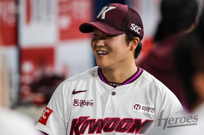19일 더그아웃에서 웃고 있는 박주성. /사진=키움 히어로즈