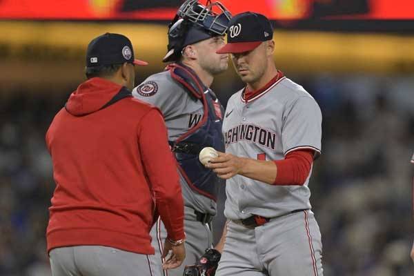 워싱턴 선발 맥켄지 고어가 강판되고 있다. 사진= Jayne Kamin-Oncea-Imagn Images= 연합뉴스 제공