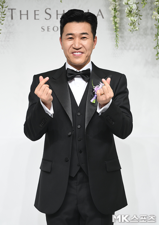 김종민의 부재 속, 팀의 균형은 흔들렸고, 그 자리를 문세윤이 맏형으로 채우며 전혀 다른 분위기가 형성됐다.사진=천정환 기자