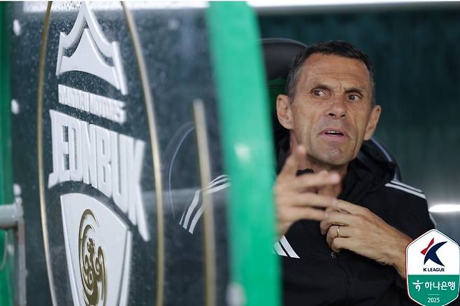 전북 현대를 이끄는 거스 포옛 감독. 한국프로축구연맹 제공