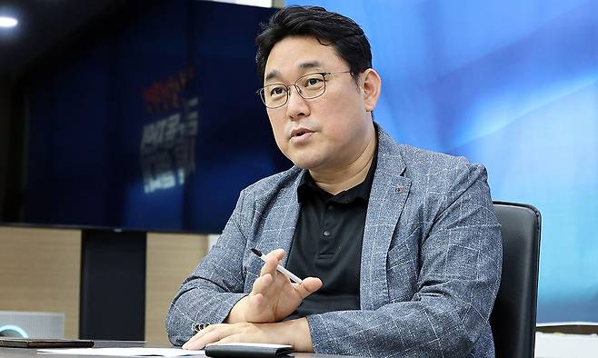 김형선 전국금융산업노동조합 위원장이 16일 서울 중구 금융노조 사무실에서 세계일보와 인터뷰를 진행하고 있다. 금융노조 제공