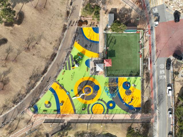 하늘에서 본 모전공원 어린이 놀이터