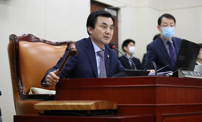 안규백 국방부 장관 후보자가 지난 2020년 국회 국방위원장 당시 국방위원회 전체회의를 주재하고 있다. (사진=연합뉴스)