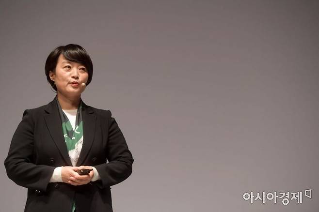 한성숙 당시 네이버 대표가 2018년 10월10일 서울 강남구 그랜드인터컨티넨탈 파르나스에서 열린 'NAVER CONNECT 2019'에서 기조연설을 하고 있다. /문호남 기자 munonam@