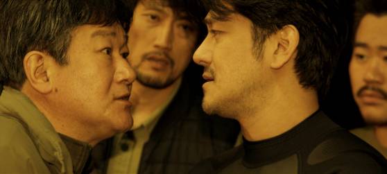 영화 '바다호랑이'는 세월호 참사 당시 구조작업을 벌였던 민간잠수사들의 고통과 트라우마를 다룬 이야기다. 사진 영화로운형제