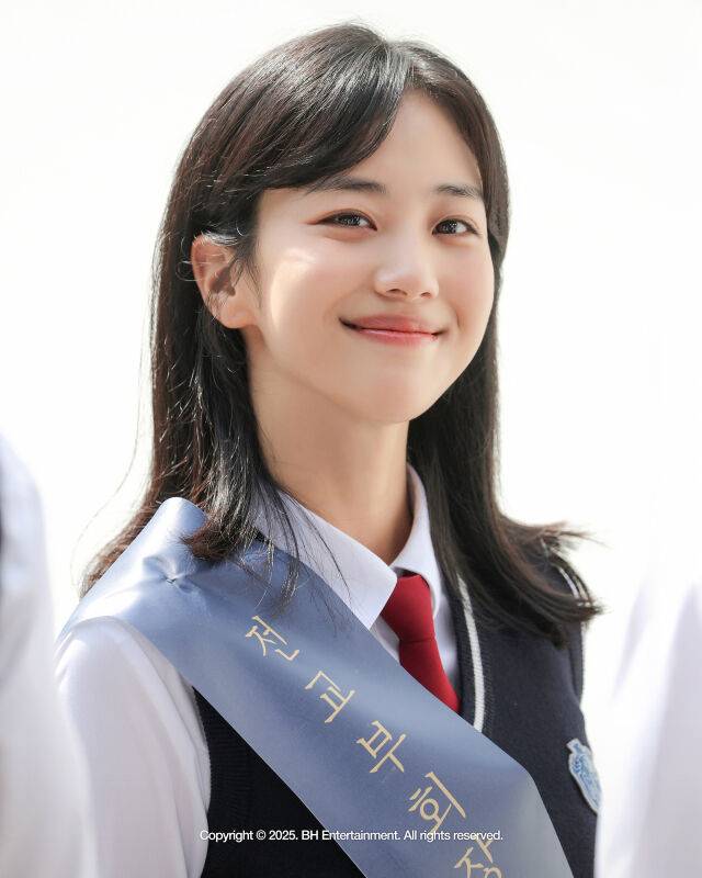 배우 홍화연의 티빙 시리즈 '러닝메이트' 포스터 / BH엔터테인먼트