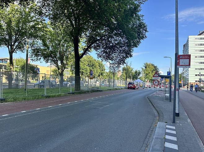 정상회의장 주변 전면 통제 (헤이그=연합뉴스) 정빛나 특파원 = 북대서양조약기구(NATO·나토) 정상회의 개막을 하루 앞둔 23일(현지시간) 네덜란드 헤이그의 정상회의장 주변이 전면 통제된 모습. 2025.6.23 shine@yna.co.kr