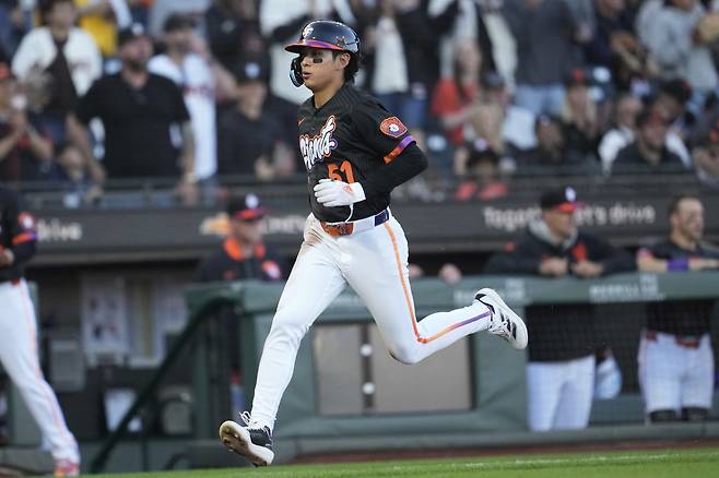 샌프란시스코 자이언츠 이정후가 5경기 및 17타석 만에 안타를 터뜨렸다. AP연합뉴스